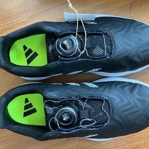 NEW in BOX with tags Adidas Boys Golf Shoes Size 3 1/2